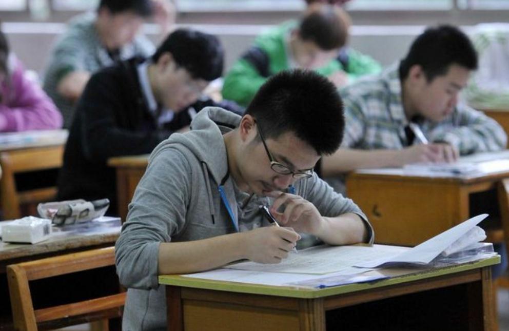 “三本”被取消了？看了今年的本科分数线后，才了解其中门道