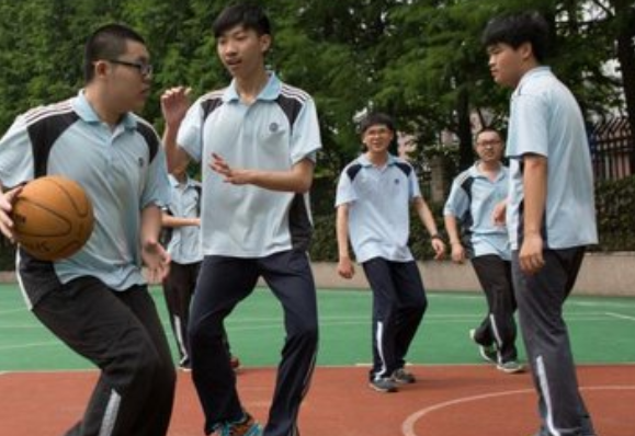 一位上海高考家长的自述，孩子12年读书历程，让我们也受够了