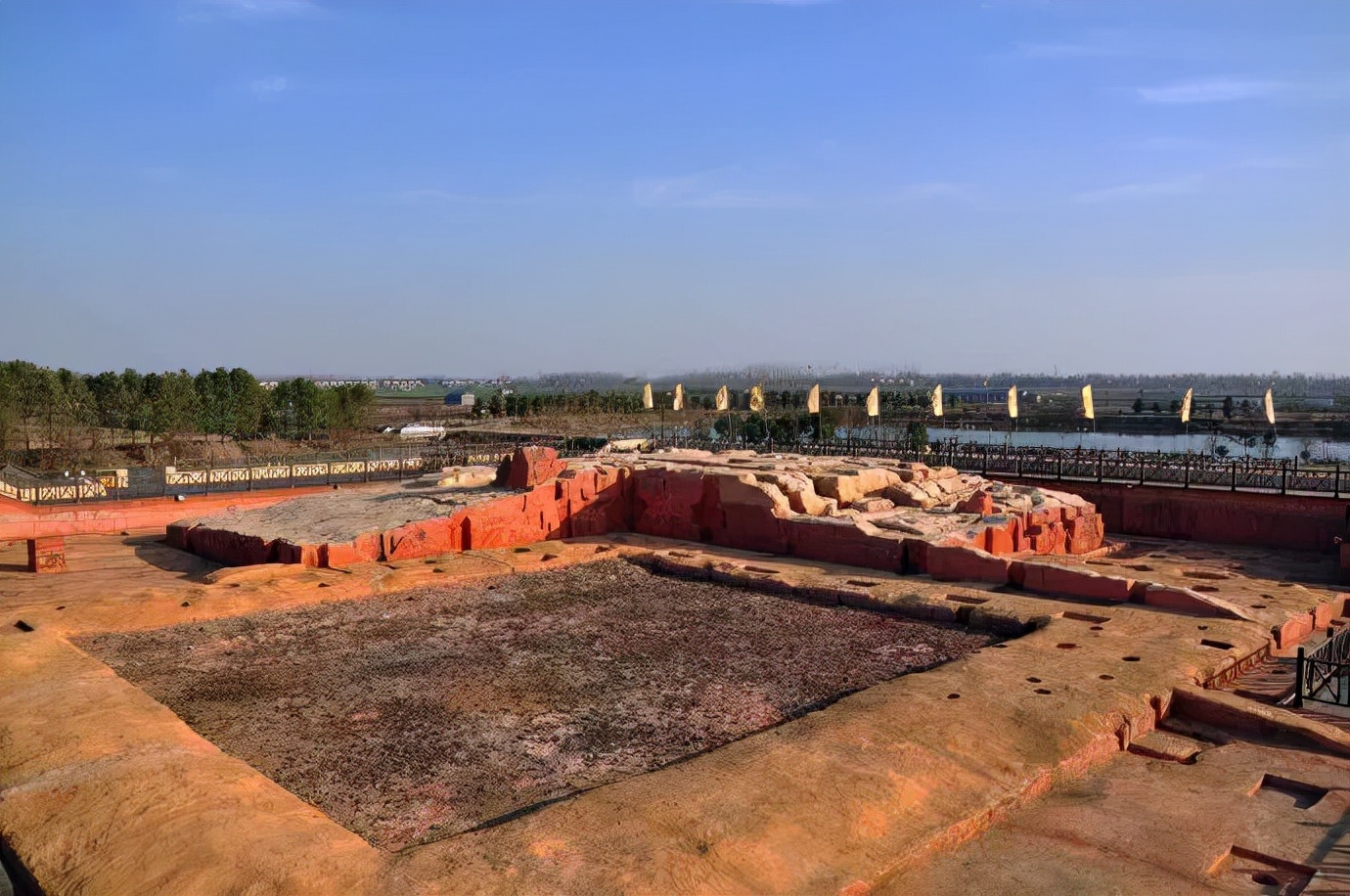 “潜江裁缝”波澜起伏，关键节点在武汉