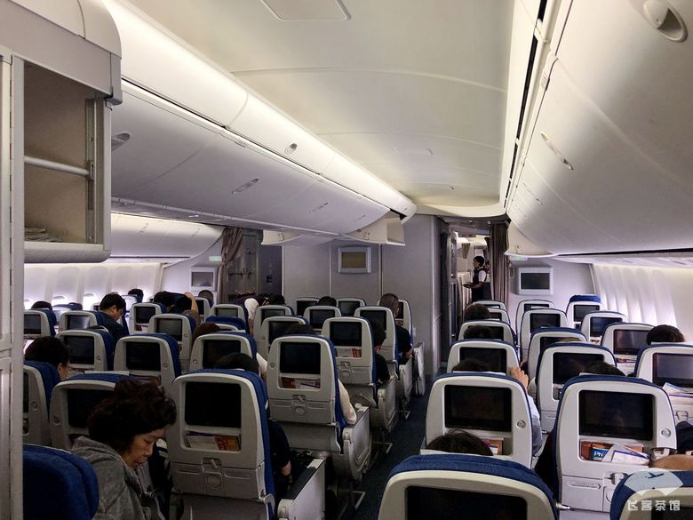 国航波音747-8超级经济舱及上层公务舱往返之旅