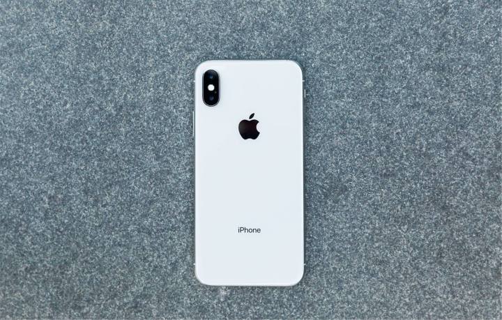 不吹不黑，4年前发布的iPhone X，相当于现在什么档次的安卓手机？