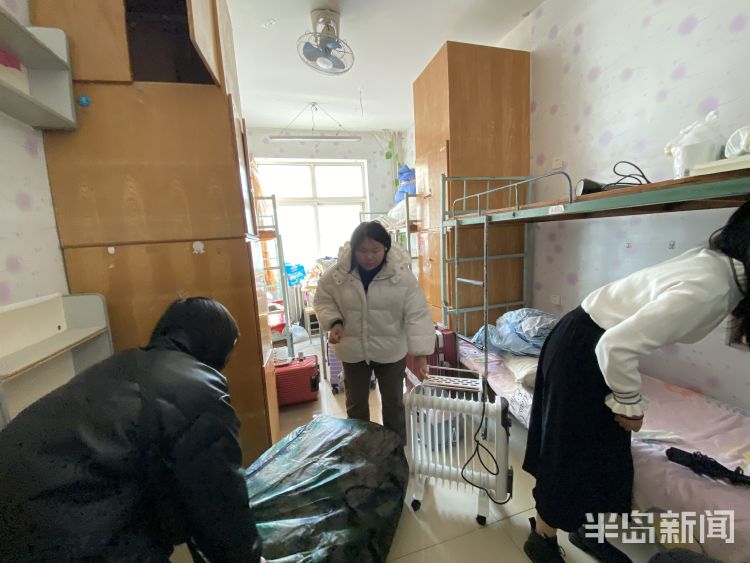 青科大河北、黑龙江籍大学生暂留校，统一“搬家”住进舒心宿舍