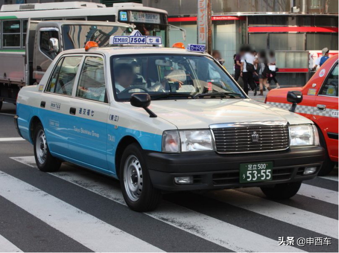 香港和东京街头将不再是老皇冠了？丰田专业的士（NTP10）大赏…