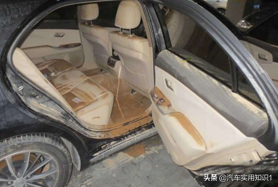 汽车泡水后会有哪些危害？原因竟然比你想得还严重……