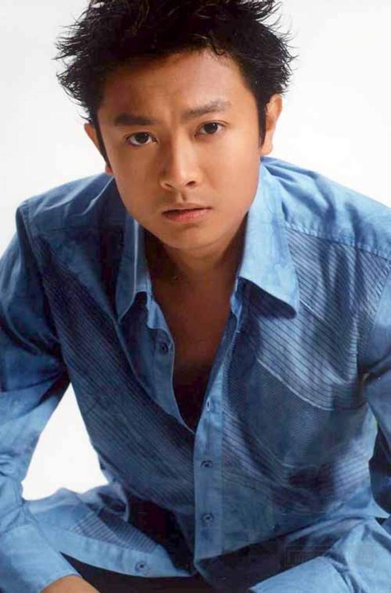 42岁"傻白甜"印小天,艰难翻身记,这傻小子太不容易了