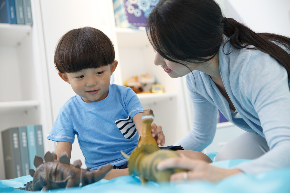 脑科学研究发现，男孩的三项能力容易落后于女孩，家长别怪他难教