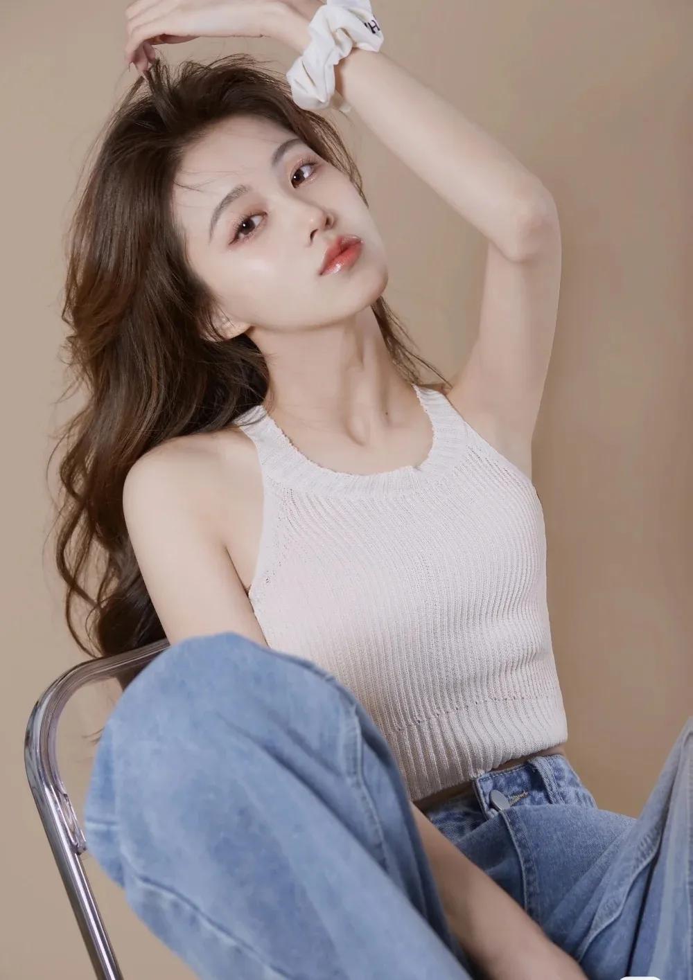 女生把筷子放屁眼里不能掉作文 舌头放屁眼里的感觉