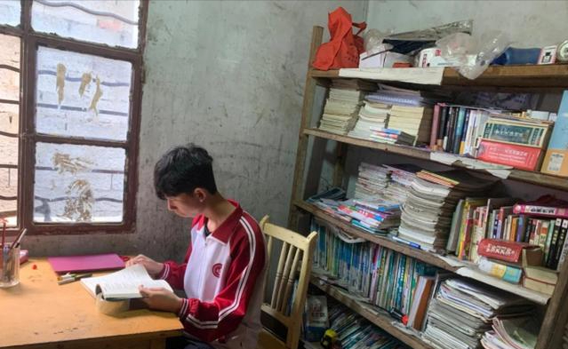 从凉山考入清华大学的“工地少年”，获奖5万，只想让爸妈轻松点