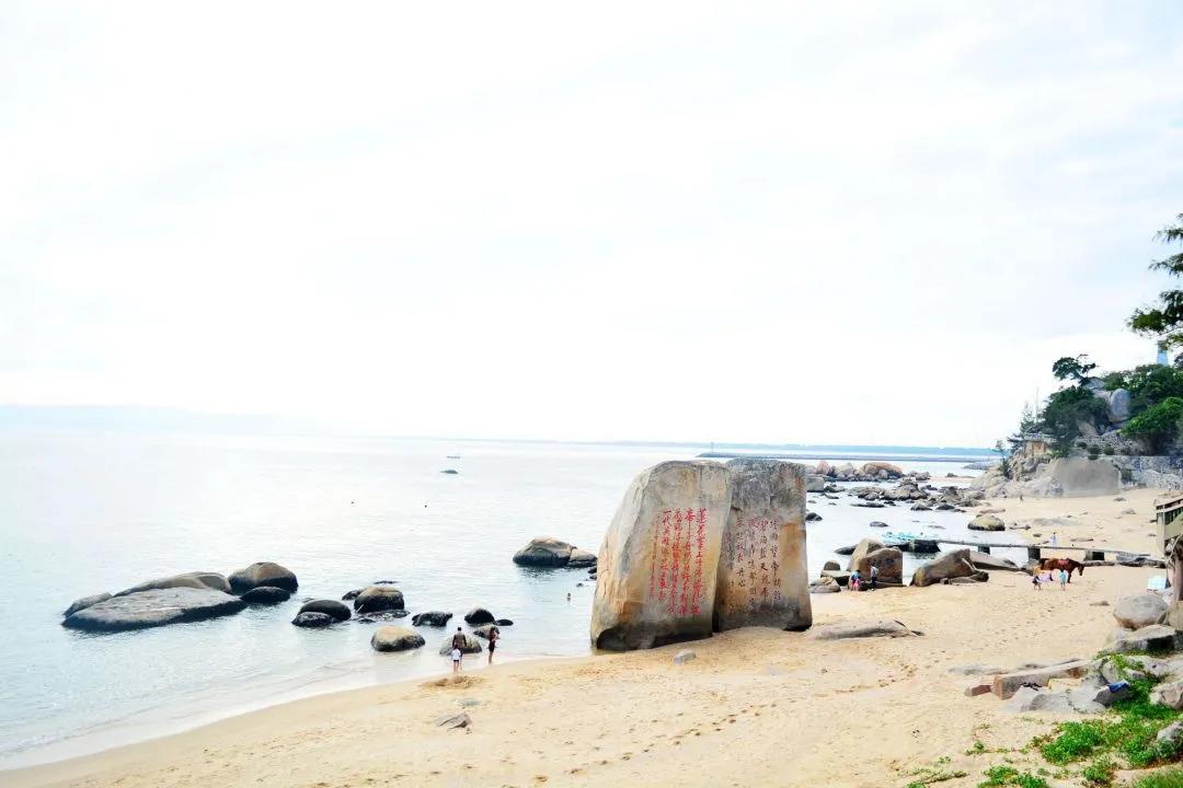 海门莲花峰莲花石图片