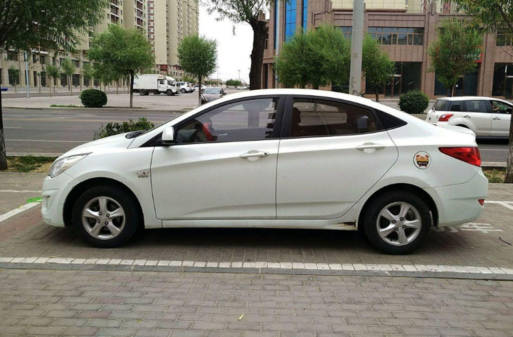 现代瑞纳报价(现代沦为) - 四帝国车市