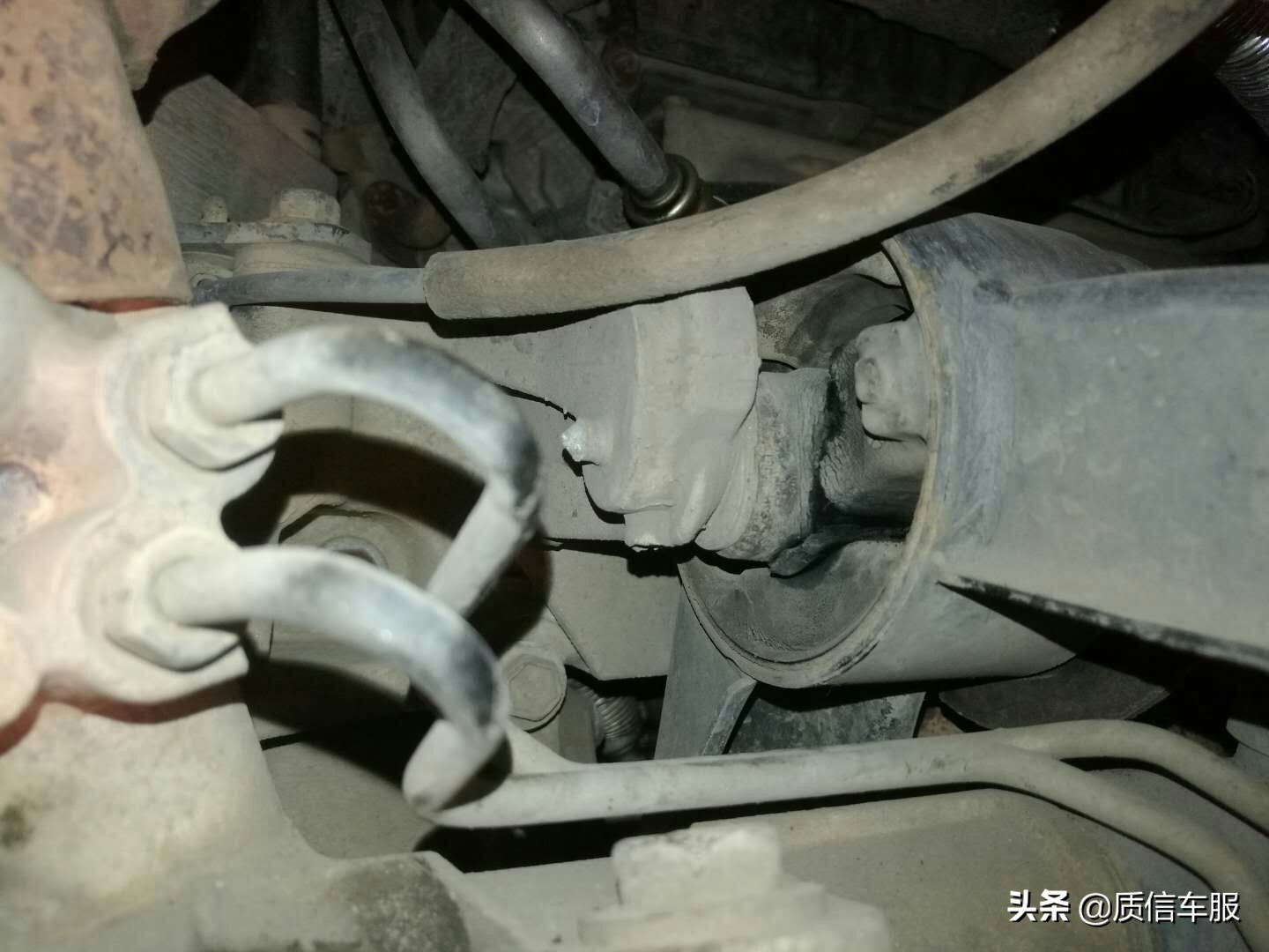 道奇酷威转向故障，车主差点就被4S店挖坑