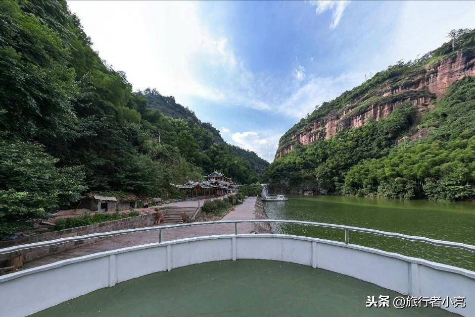 福建十大旅游景点，福建十大必玩旅游景点排行榜，您去过哪些呢？