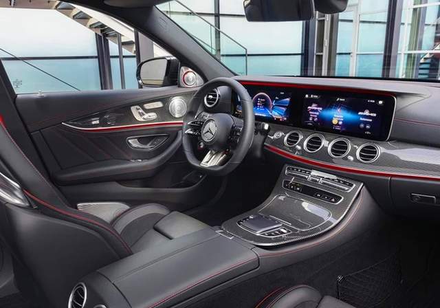 100万内最强奔驰E级，新款AMG E53实车，六缸配四驱