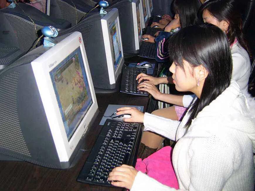 80后记忆里的网吧和游戏