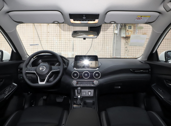 宏光MINI 销量超越卡罗拉、朗逸，这台微型车切中了国人的需求点？