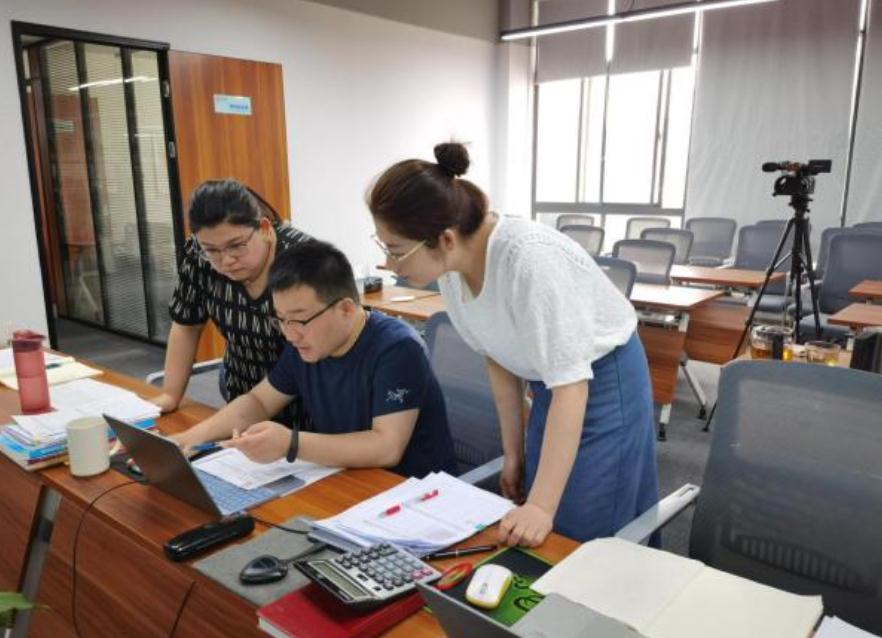 2021中国大学排名出炉，北大以“满分”高居榜首，西交大进步明显