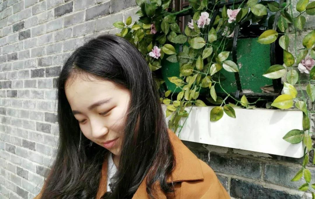 她是会四种乐器的