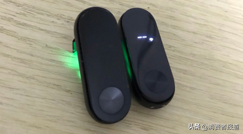 多人投诉小米手环屏幕亮度大幅降低，小米要用户加钱买新品