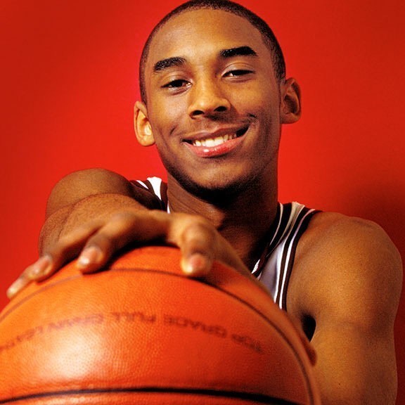 科比2010总决赛篮球鞋（小飞侠的成长，科比完整球鞋历史（上））