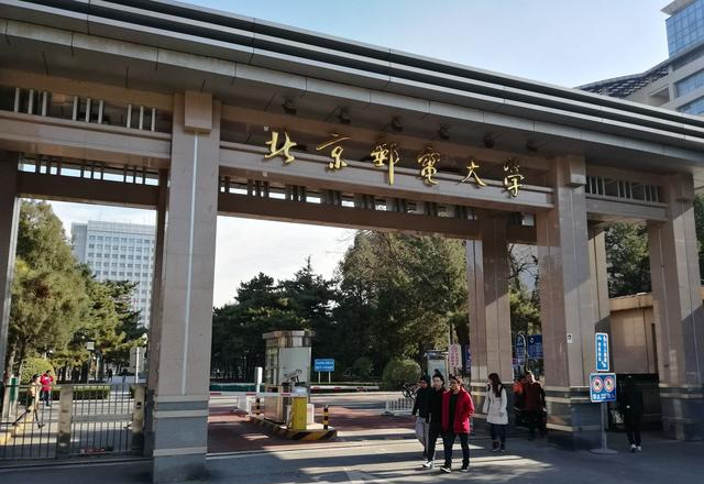 重点大学中外合办专业，优缺点都有3个，你会不会报考？