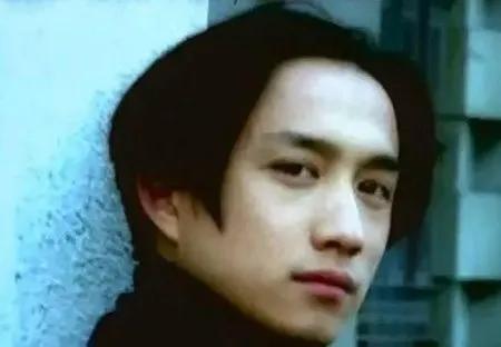 情史“最干净”的6位男星，有演技有作品，每位都把妻子宠成公主