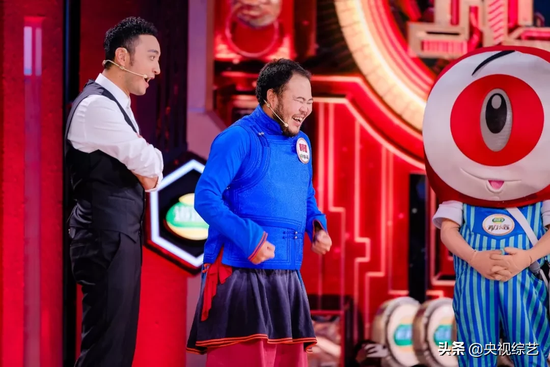 超美新疆姑娘，超高颜值机长，转圈的内蒙汉子，考下53个证的牛人……