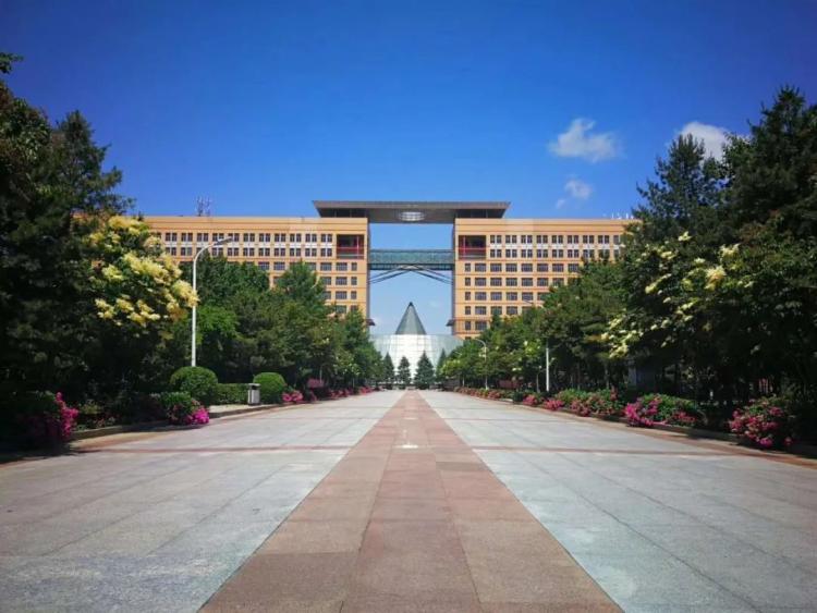 黑龙江科技大学突然上热搜，这所大学怎么样？二本学生好选择