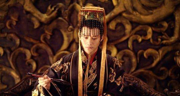 唐太宗提出“水能载舟，亦能覆舟”，是什么能够真正战胜皇权？
