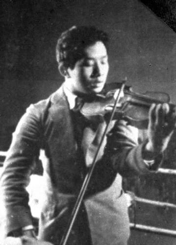 国歌创作者聂耳：16岁一举成名，却两次上逮捕名单，23岁溺亡异乡