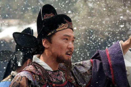 徐阶：资历最深首辅，却接连遭遇恩将仇报，学者：张居正确实厉害