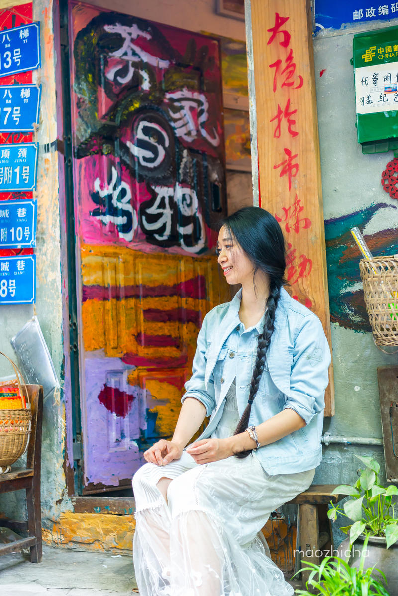 山城重庆，轻轨出行，玩转8D网红城市