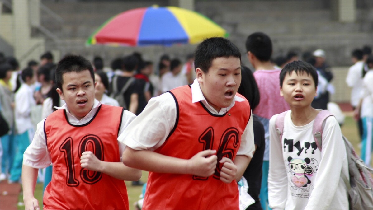 多省体测取消跑步项目，中高考或将迎来“轻体育”，体育该减负吗