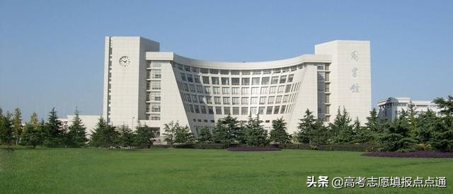 上海大学优势专业分析及2019、2018、2017年各省录取分数线
