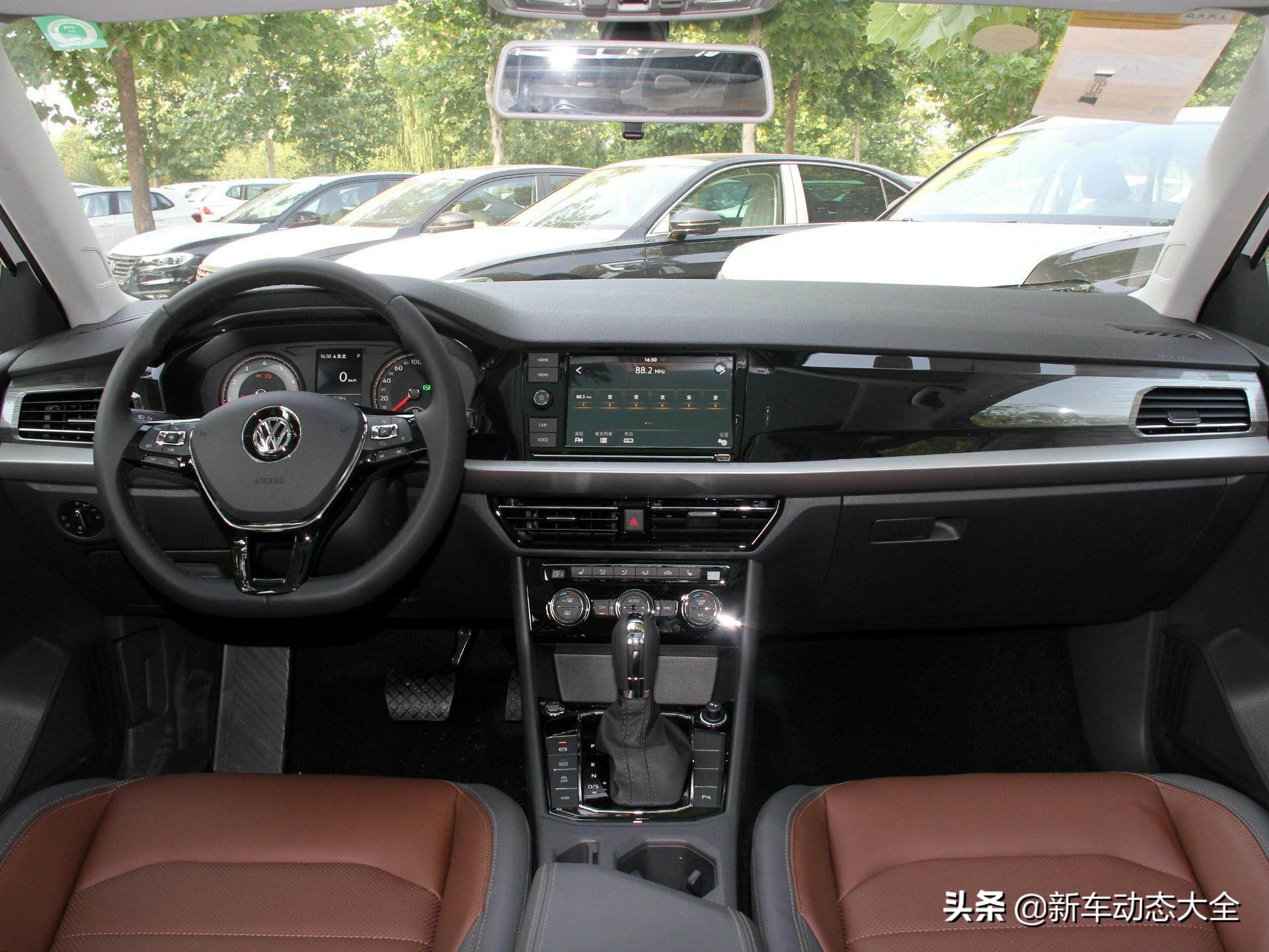 经典销量大，油耗5.7L，车内空间大还是合资，实拍朗逸