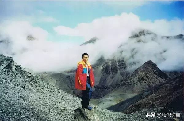 带你探索:14个月深入俄罗斯碧玉矿场——萨扬山脉
