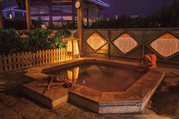 齐河温泉度假村门票价格冬天就要泡温泉