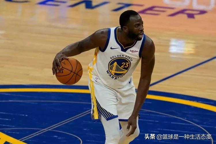 nba球员为什么要击掌(库里和沃克的那次“击掌”是否犯规真的重要吗？)