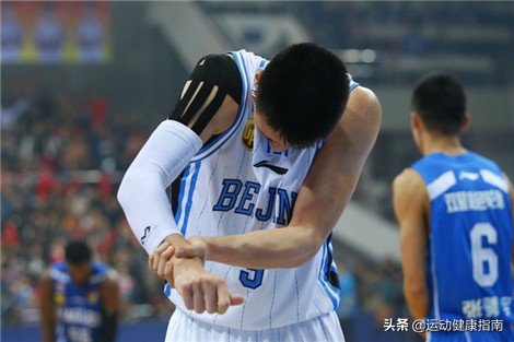 孙悦nba有多强(堪称中国最强后卫，盖帽NBA巨星，孙悦巅峰时期有多恐怖？)