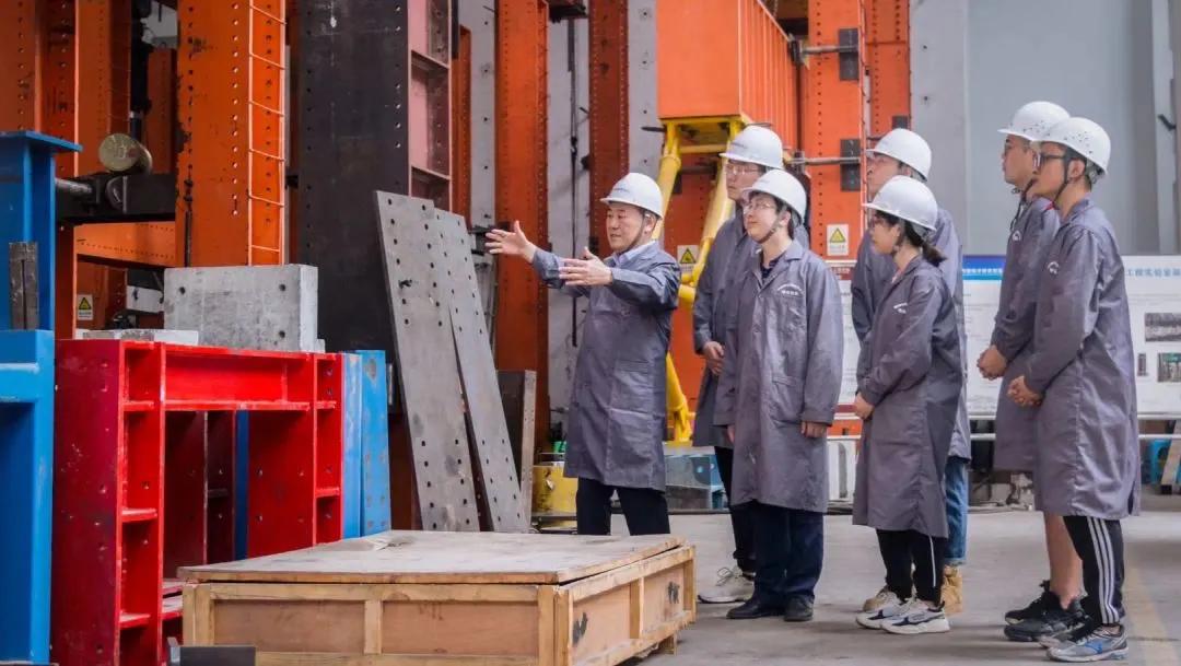 重庆大学，为啥这么牛