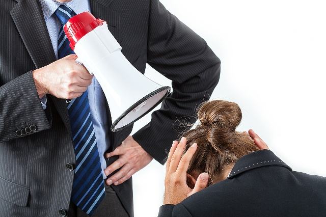 工作中被领导骂，聪明员工不会顶撞更不会裸辞，做好这五点是关键