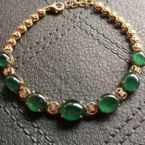 翡翠蓝水蛋面，镶嵌手链或者戒指都是绝美，询价有惊喜