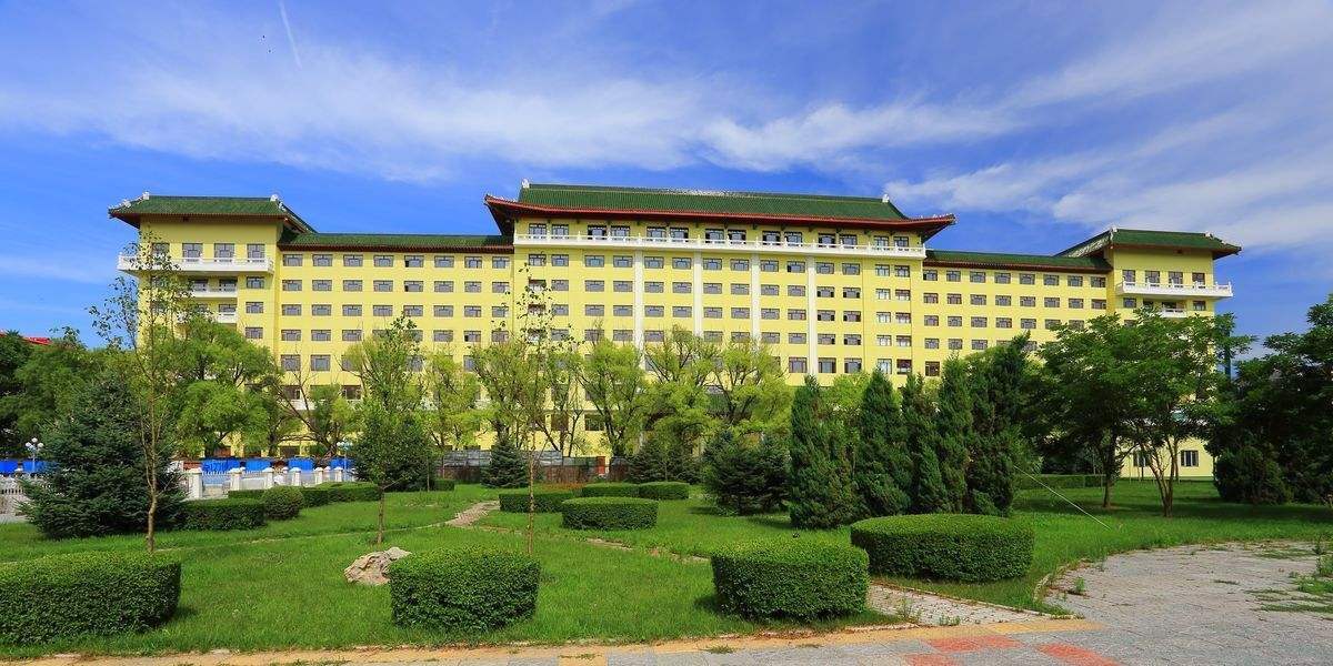 中国四大医学名校！行业口碑极好，毕业生就业率高达90%