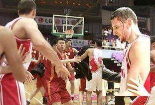 中国男篮暴力事件大盘点，明明是打架为何要带着篮球呢？
