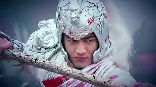 寒芒先至，铁血征程——征战沙场的唯美传奇