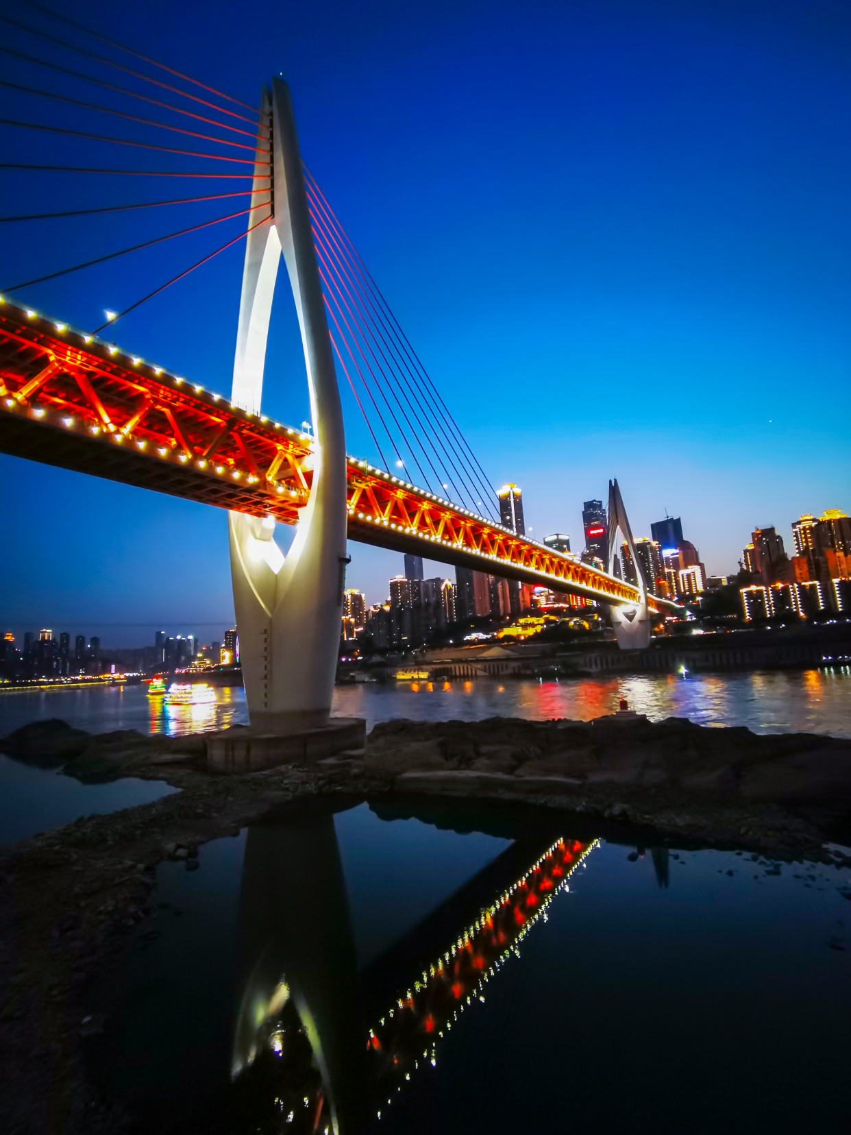 桥都重庆主城的这四座桥个个都是网红,你知道哪座桥人气最旺吗?