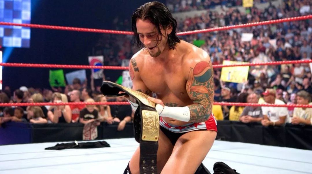 wwe2012皇家大戰（CM·朋克回歸WWE！帶你盤點CM·朋克職業生涯十佳比賽）