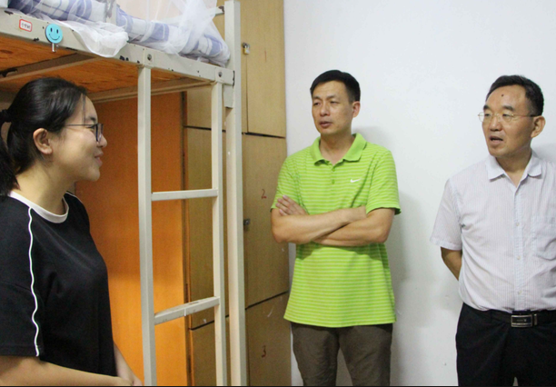 大学生寝室“男女混住”，学生的安全是否能保证？校方作出回应