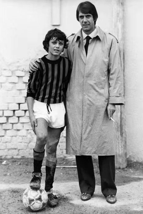 希望小马尔蒂尼不会在今天爆发（一文讲述马尔蒂尼家族编年史，百年意大利足球变迁都在这里）