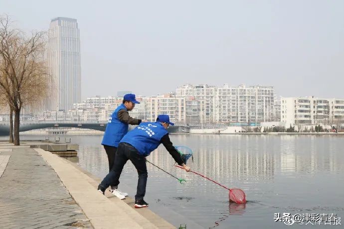 助力志愿之城 献礼建党百年——团市委举行“3·5”学雷锋日主题活动