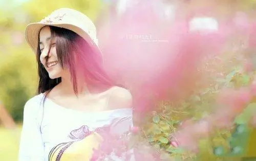 每日心情句子：人生就像骑单车，想保持平衡就得往前走